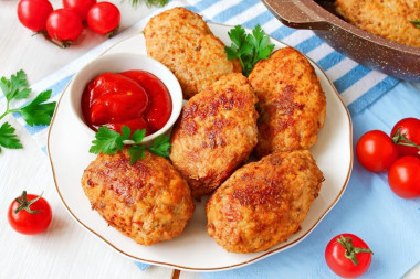 Котлеты из курицы и говядины