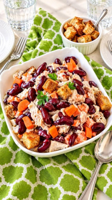 Салат фасоль морковь курица копченая
