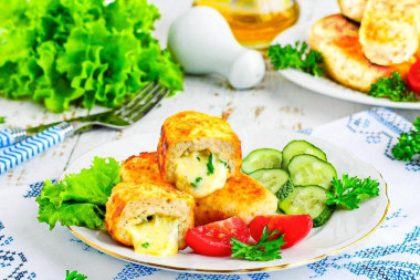Зразы куриные с сыром на сковороде