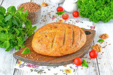 Домашний гречишный хлеб в духовке с орехами