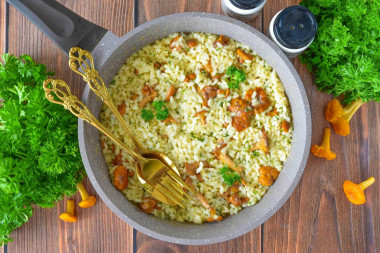 Ризотто с лисичками