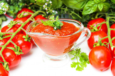 Соус для шашлыка из томатной пасты с кинзой