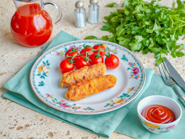 Сосиски в кляре на сковороде