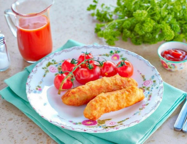 Сосиски в кляре на сковороде