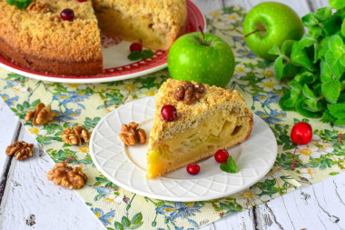 Сметанный пирог с яблоками