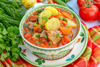 Шурпа из свинины в домашних условиях на плите