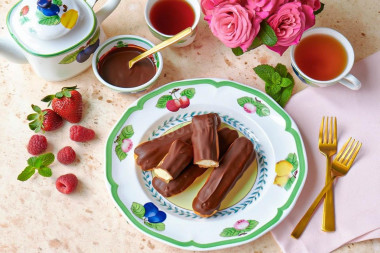 Эклер классический в домашних условиях с заварным кремом