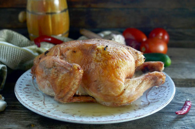 Курица в духовке целиком в рукаве с корочкой