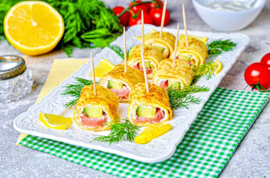 Роллы из блинов с начинкой