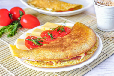 Овсяноблин с сыром и помидорами