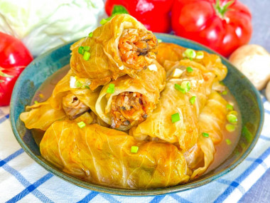 Постные голубцы с рисом и грибами