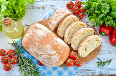 Итальянский хлеб чиабатта в духовке