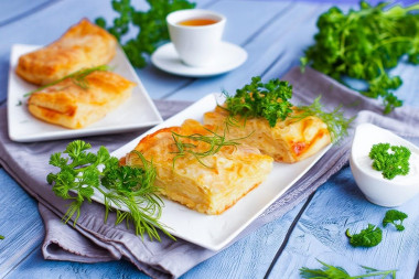 Ленивая ачма из лаваша с творогом и сыром