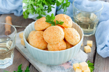Сырные шарики в духовке