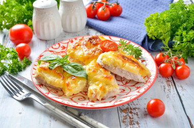 Индейка с ананасами в духовке