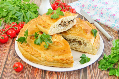 Пирог с сайрой и рисом в духовке