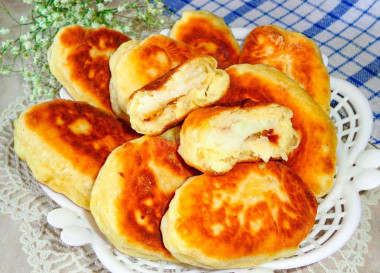 Пирожки с картошкой на кефире жареные на сковороде
