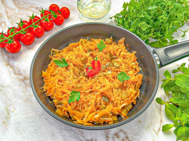 Тушеная капуста с огурцами