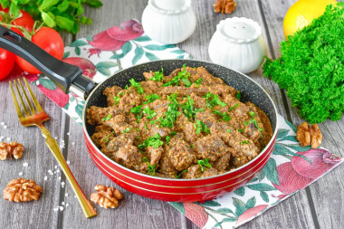 Говядина с грецкими орехами
