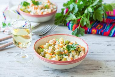 Оливье с красной рыбой