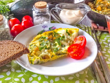 Простая запеканка из кабачков с яйцом в духовке