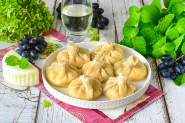 Хинкали с сыром сулугуни