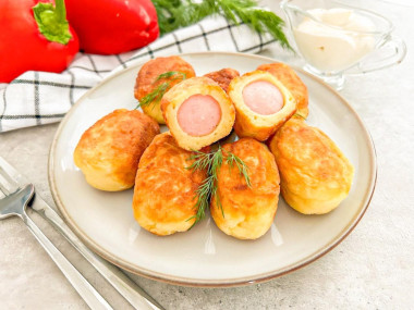 Сосиска в тесте с картошкой