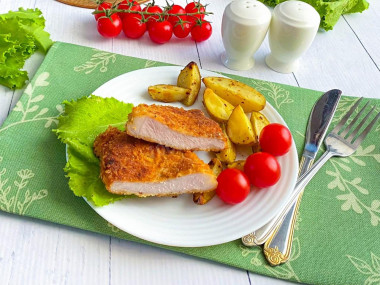 Свинина в панировке и льезоне