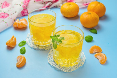 Компот из мандаринов простой
