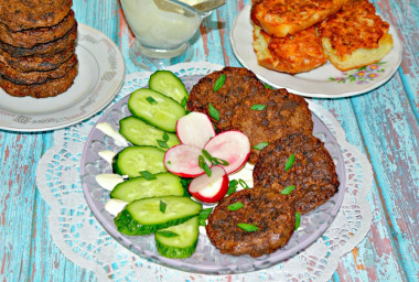 Печеночные оладьи из свиной печени
