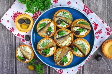 Тарталетки со шпротами