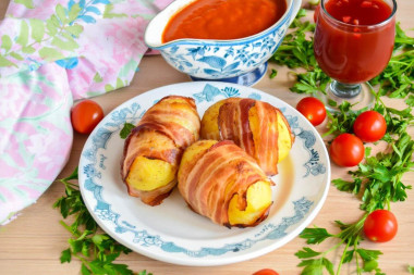 Картофель в беконе запеченный в духовке
