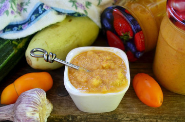 Кабачковая икра с майонезом и томатной пастой на зиму