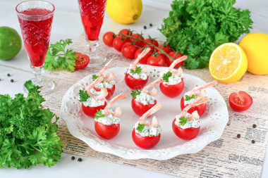 Помидоры черри с сыром и креветками