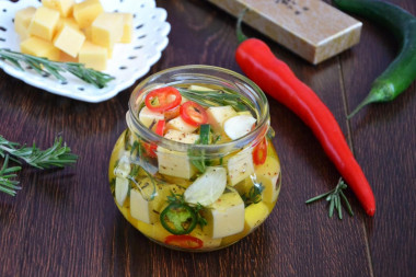 Маринованный сыр