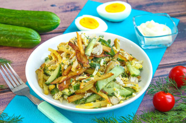 Салат с картошкой фри