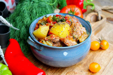 Хашлама из говядины с картофелем в казане на пиве
