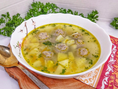 Суп с мясными фрикадельками