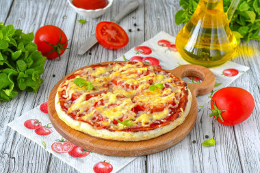 Пицца в аэрогриле из слоеного теста