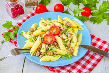 Макароны по флотски с фаршем на сковороде классические