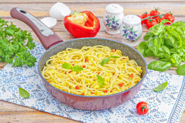 Спагетти с яйцом