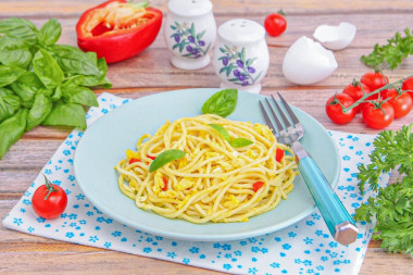 Спагетти с яйцом