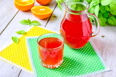 Клубничный компот из замороженной клубники