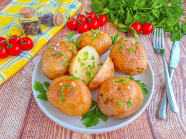 Картошка в аэрогриле в фольге