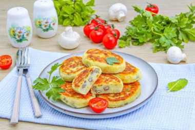 Котлеты постные картофельные на сковороде