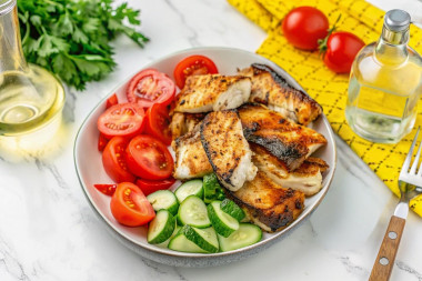 Шашлык из рыбы на мангале