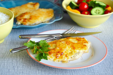 Куриные отбивные с ананасом и сыром