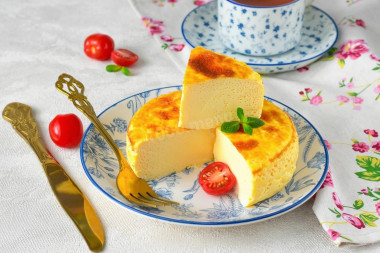 Пышный омлет в аэрогриле с молоком