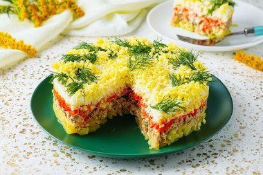 Салат Мимоза с консервированной горбушей классический