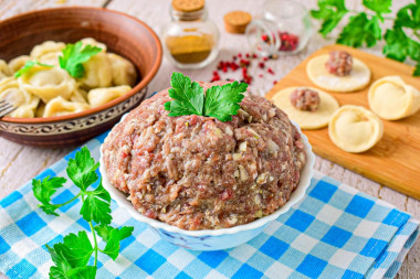 Фарш из говядины для пельменей